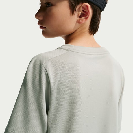 NIKE - Dri-FIT Multi Ss Top Çocuk Tişört (1)