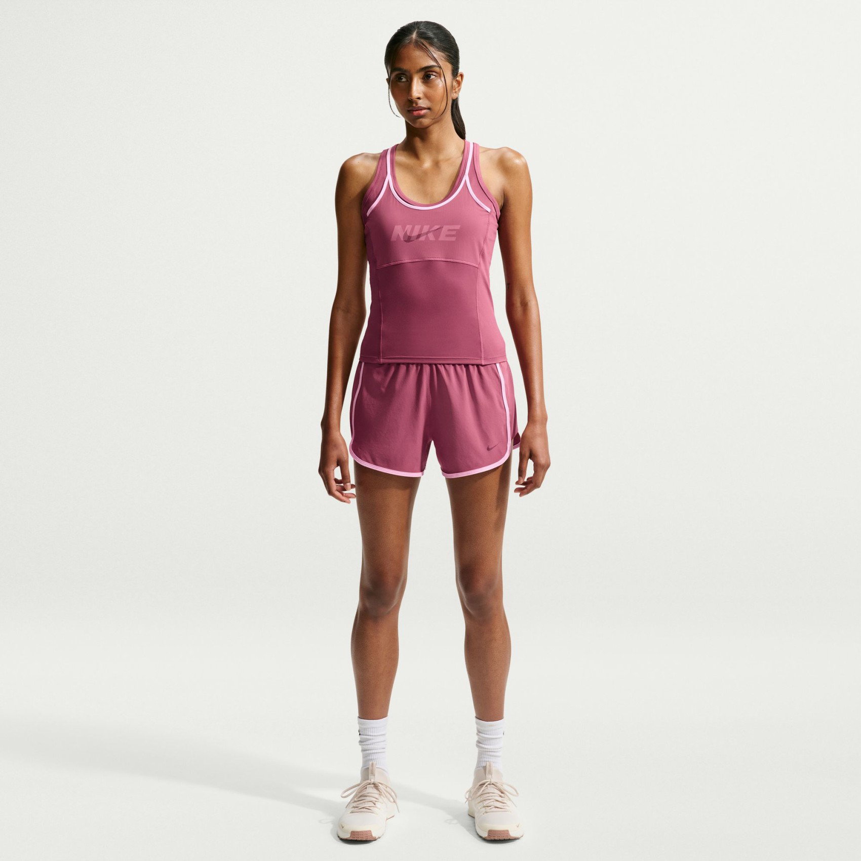 NIKE - Dri-FIT One Short Capsule Kadın Pembe Şort
