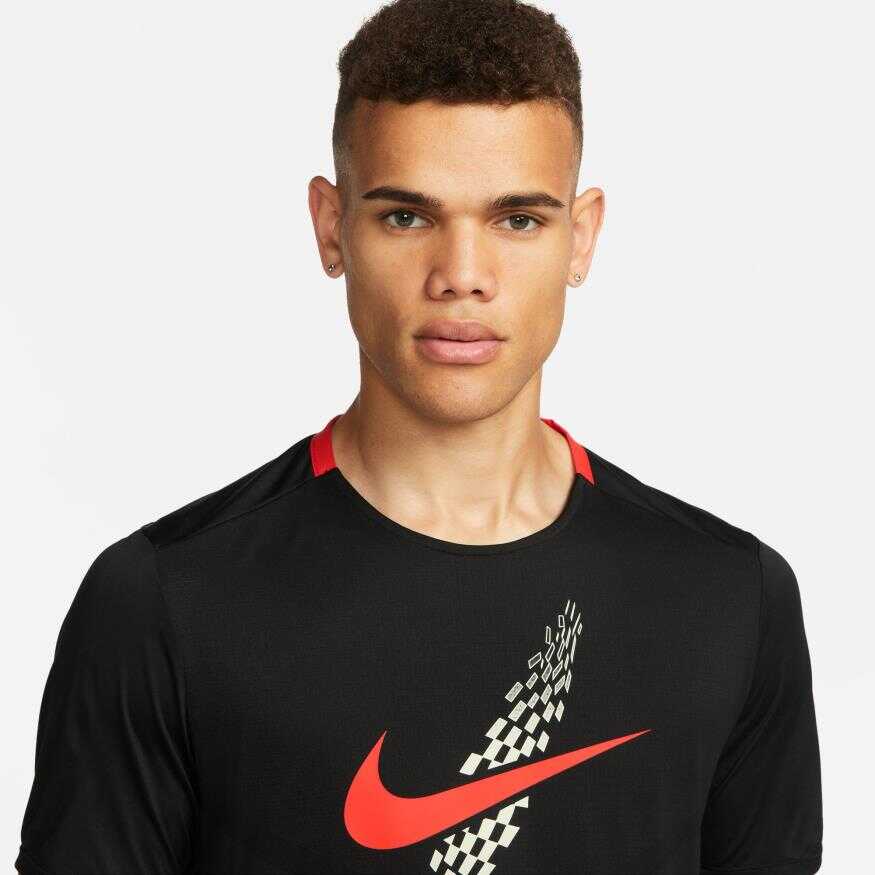 Nike shirt man sale