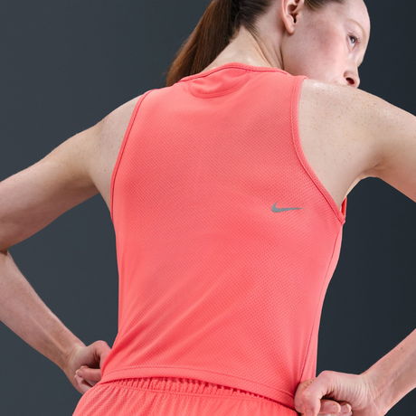 NIKE - Dri-FIT Run Singlet Kadın Atlet (1)
