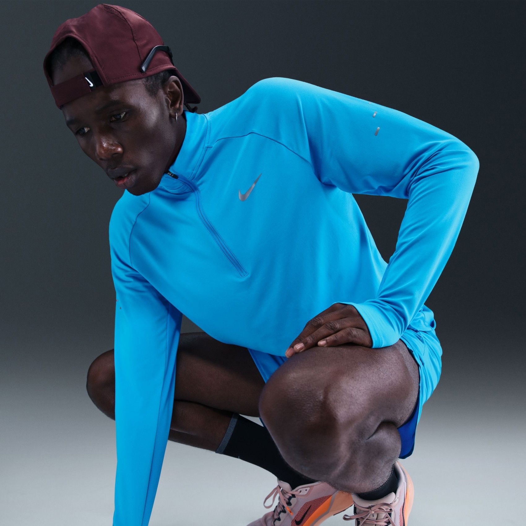 Nike Dri-FIT Stride HZ Midlayer Erkek Mavi Sweatshirt HV2180-446