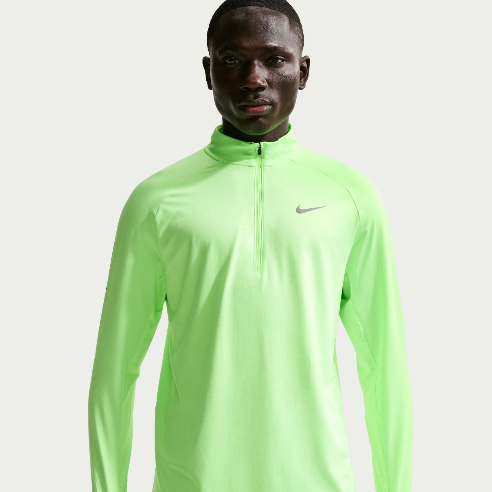 Nike Dri-FIT Stride Hz Mıdlayer Erkek Yeşil Sweatshirt HV2180-377