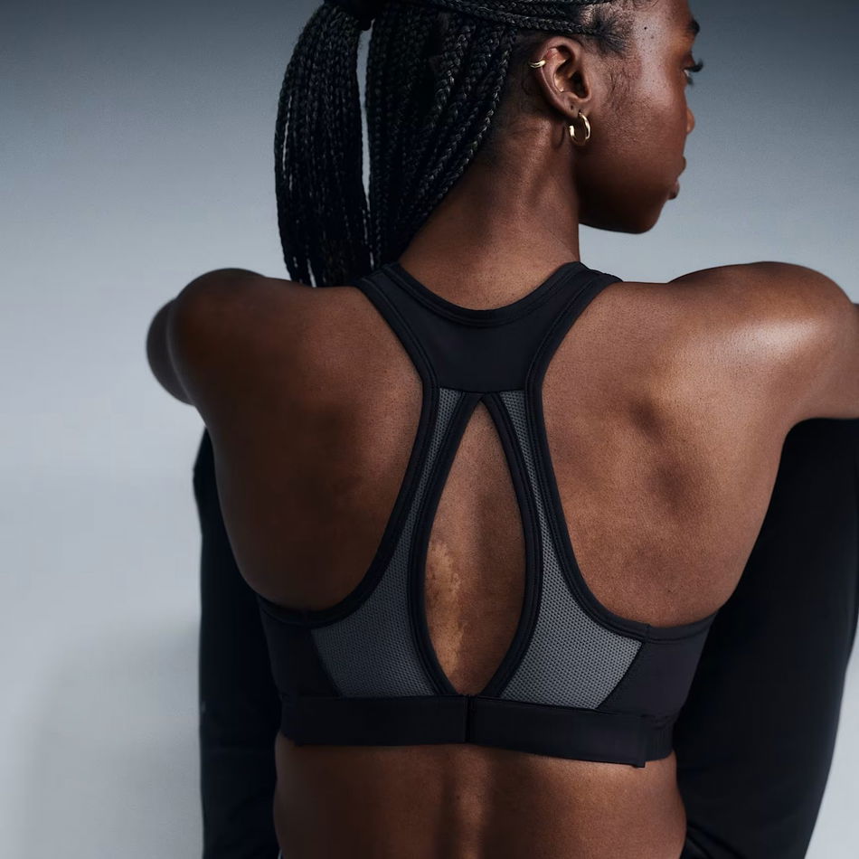 Dri-FIT Swoosh Hafif Destekli Ayarlanabilir Kadın Sporcu Sütyeni