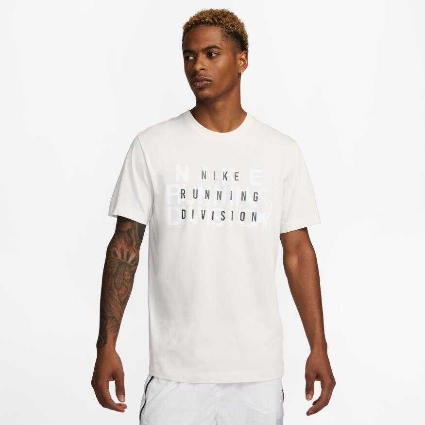 Nike tee shirt running best sale