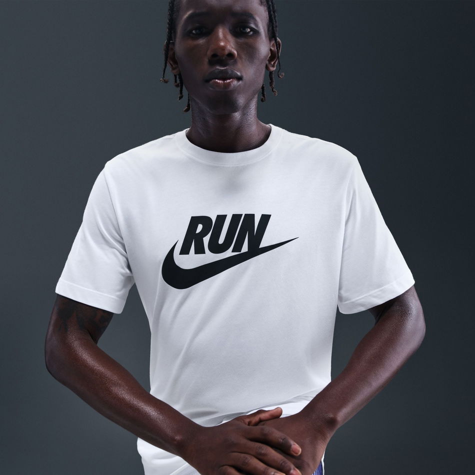 Dri-FIT Tee Run Swoosh Erkek Beyaz Tişört