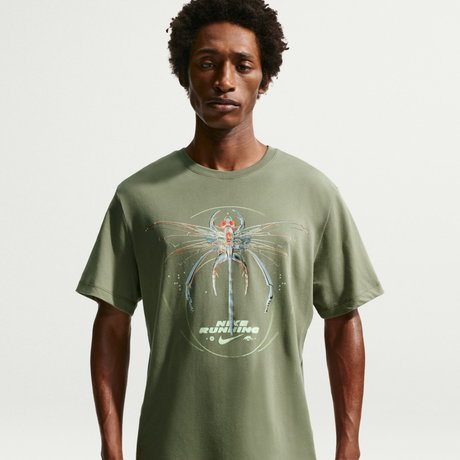 NIKE - Dri-FIT Tee Std Iykyk Erkek Yeşil Tişört