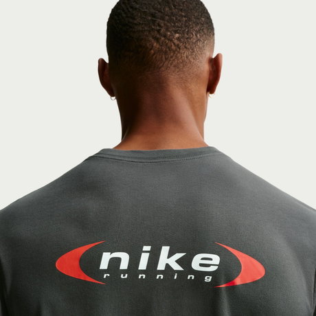 NIKE - Dri-FIT Tee Std Retro Run Erkek Gri Tişört (1)