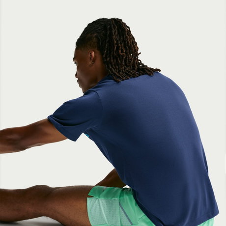 NIKE - Dri-FIT Tee Std Run DNA Erkek Mavi Tişört (1)