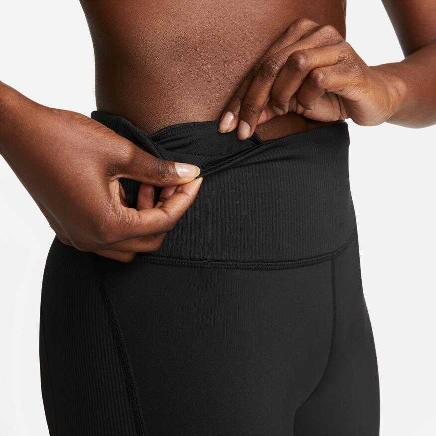 Dri Fit Tight Short Kadın Şort