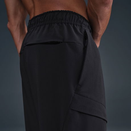 NIKE - Dri-FIT Unlimited Pant Cargo Erkek Eşofman Altı (1)