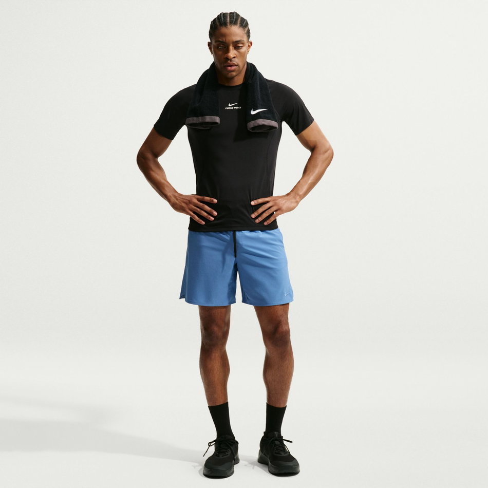 Dri-FIT Unlimited Woven 7