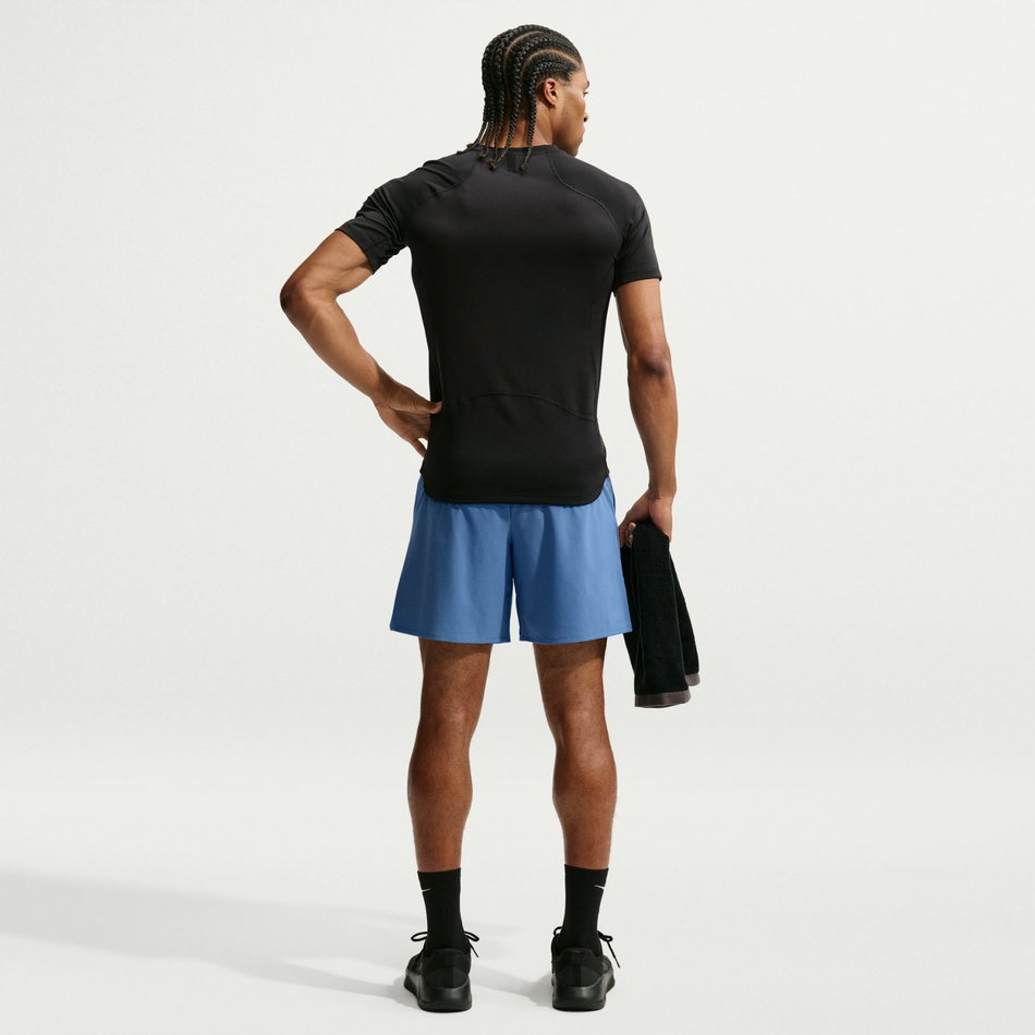Dri-FIT Unlimited Woven 7