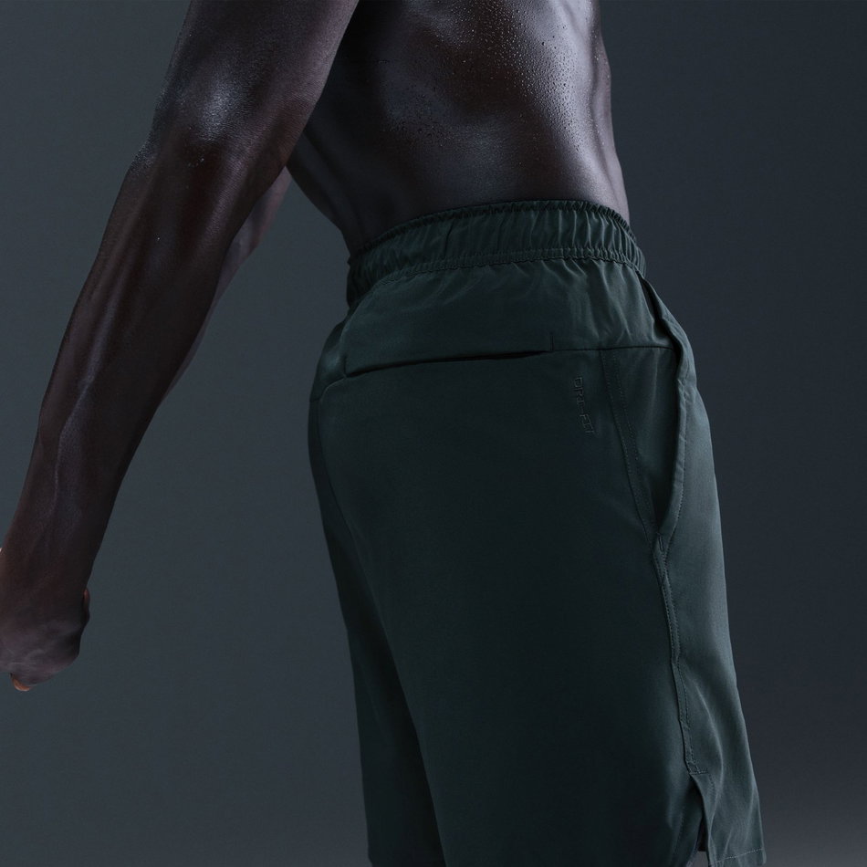 Dri-FIT Unlimited Woven 7