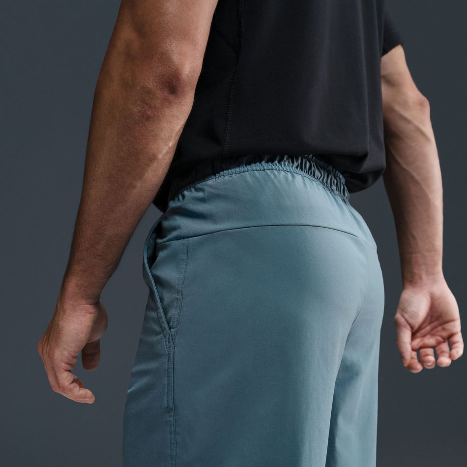 Dri-FIT Unlimited Woven 7