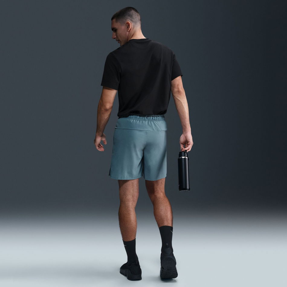 Dri-FIT Unlimited Woven 7