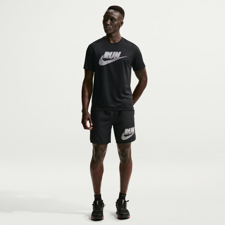 NIKE - Dri-FIT UV Miler Run Energy Ss Erkek Siyah Tişört (1)