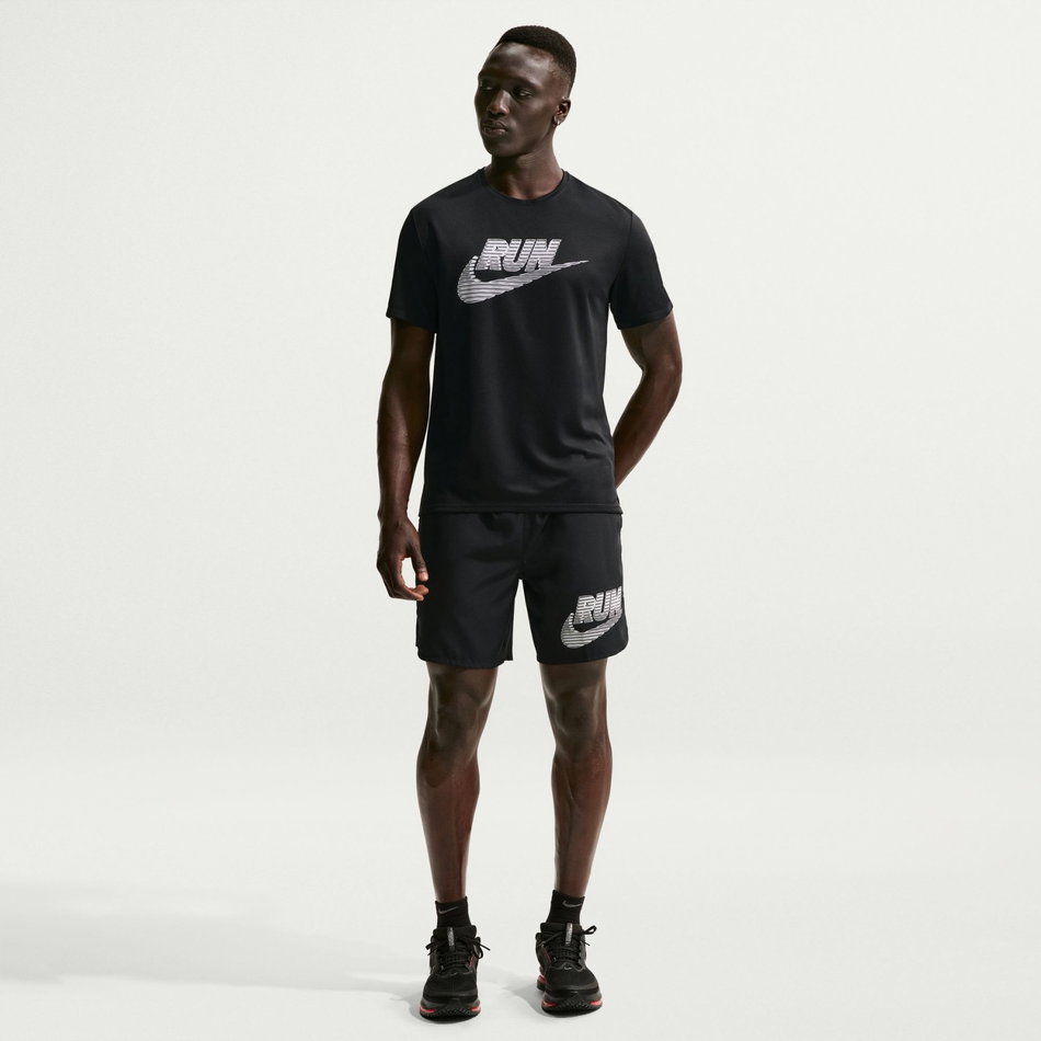 Dri-FIT UV Miler Run Energy Ss Erkek Siyah Tişört