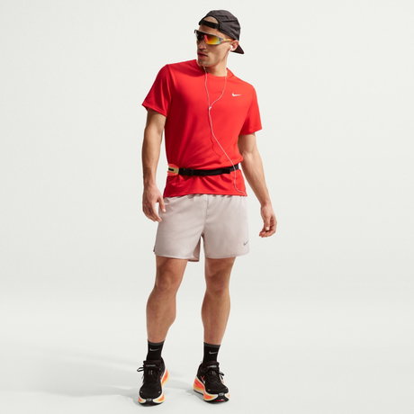 NIKE - Dri-FIT Uv Miler Ss Erkek Kırmızı Tişört