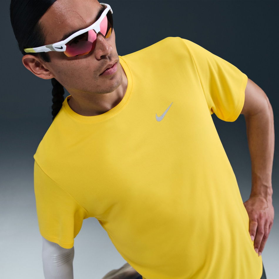 Dri-FIT UV Miler SS Erkek Sarı Tişört