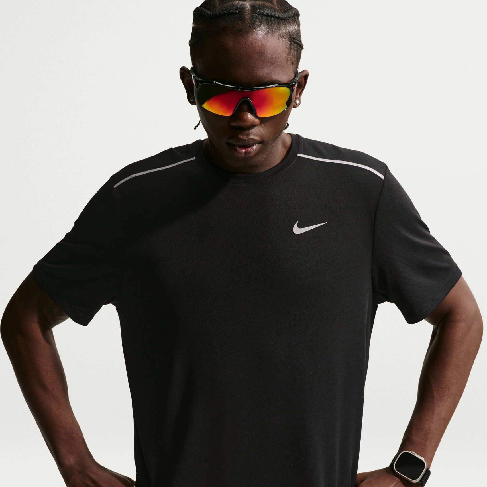NIKE - Dri-FIT UV Miler Ss Erkek Siyah Tişört