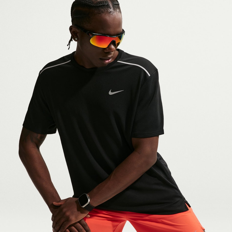 Dri-FIT UV Miler Ss Erkek Siyah Tişört