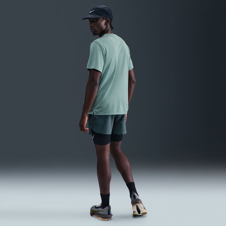NIKE - Dri-FIT UV Miler SS Erkek Tişört (1)