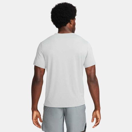 NIKE - Dri-FIT Uv Miler Ss Erkek Tişört (1)