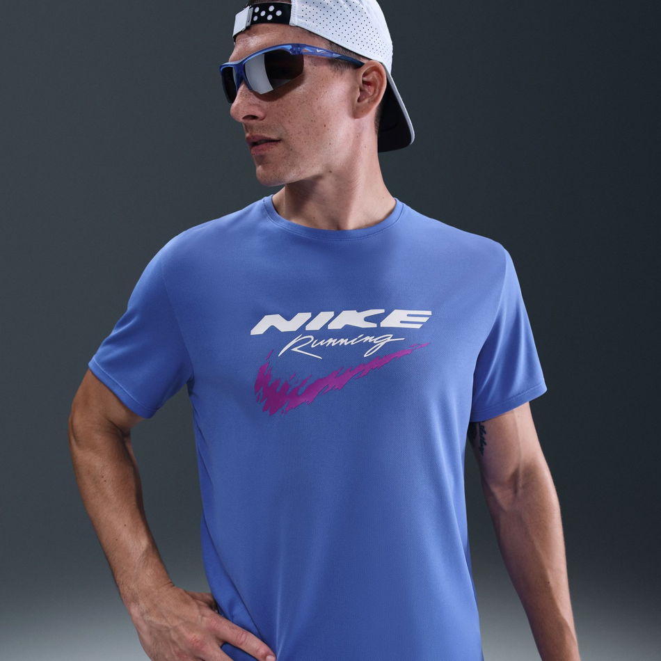 Dri-FIT UV Run Energy Miler SS Erkek Tişört