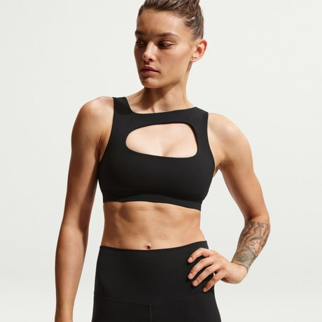 NIKE - Dri-FIT Zenvy Bra Essential Hafif Astarlı Kadın Siyah Sporcu Sütyeni (1)