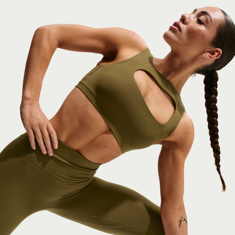 NIKE - Dri-FIT Zenvy Bra Essential Hafif Astarlı Kadın Sporcu Sütyeni
