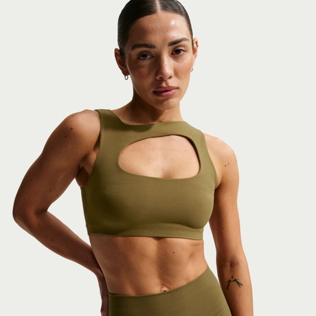 NIKE - Dri-FIT Zenvy Bra Essential Hafif Astarlı Kadın Sporcu Sütyeni (1)