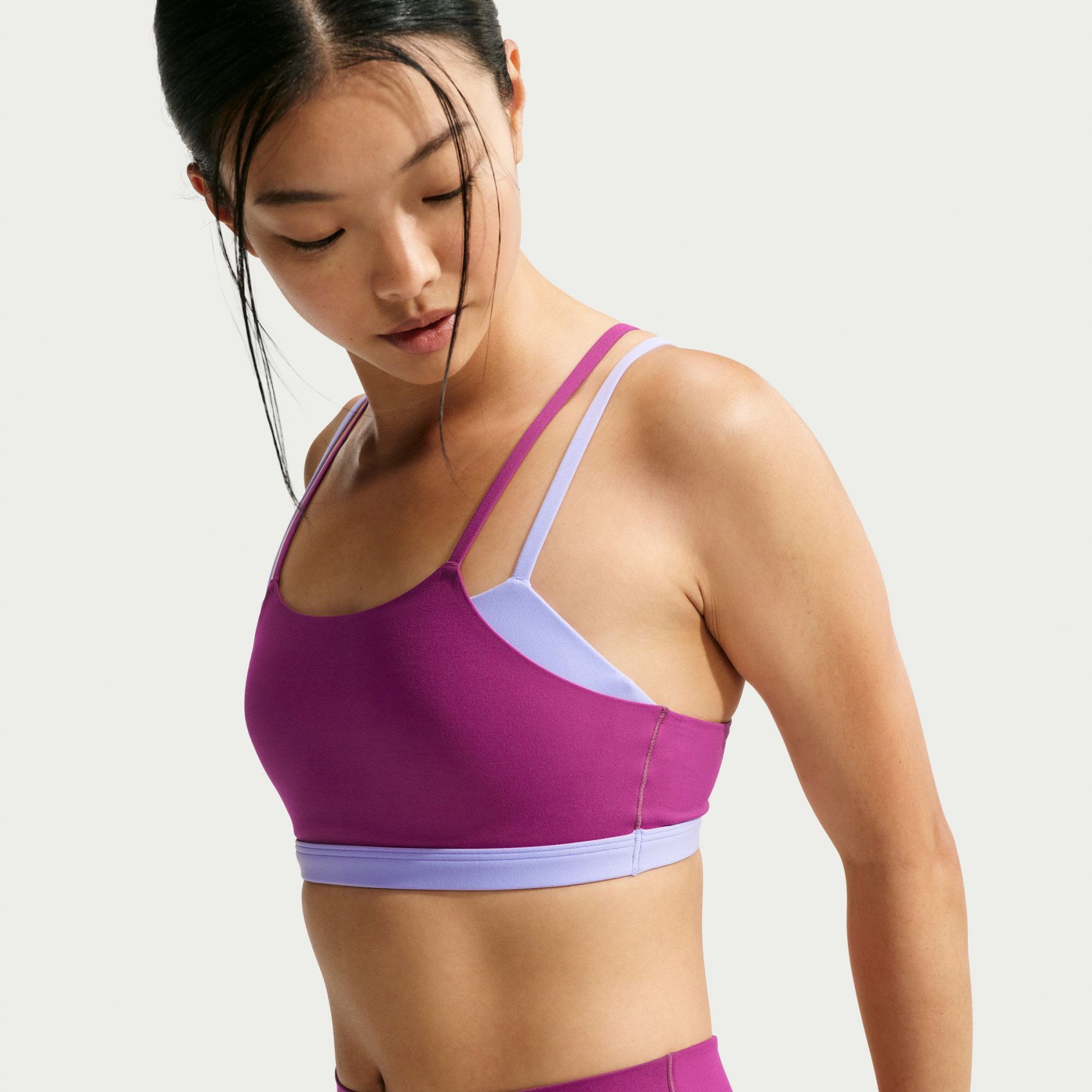 Женский спортивный бра Nike Dri-FIT Zenvy Layer Bra Sporcu Sütyeni