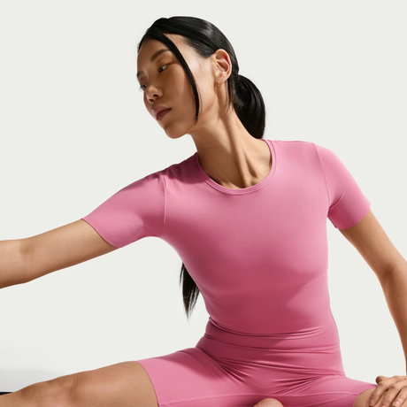 NIKE - Dri-FIT Zenvy Ss Top Kadın Pembe Tişört