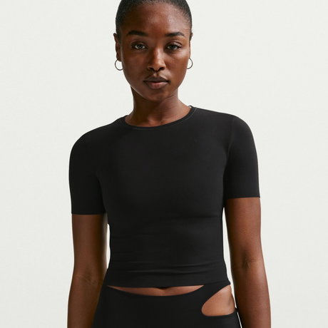 NIKE - Dri-FIT Zenvy Ss Top Kadın Siyah Tişört (1)