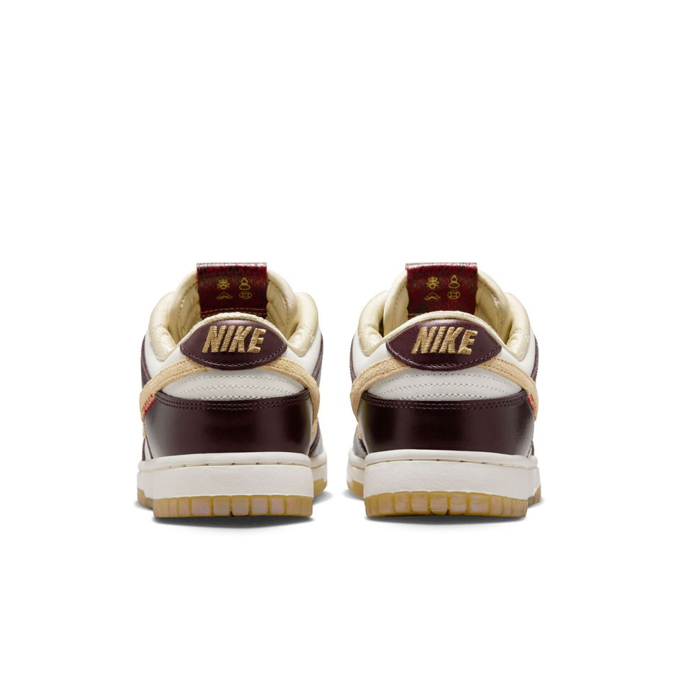 Dunk Low LX 'Year of the Snake' Sneaker Ayakkabı