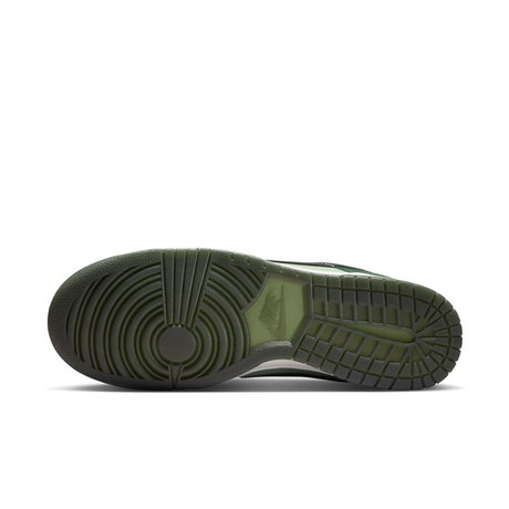 NIKE - Dunk Low Retro SE Erkek Yeşil Sneaker Ayakkabı (1)