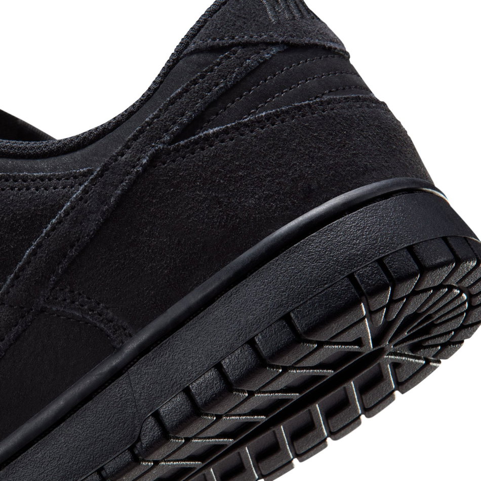 Dunk Low Retro SE 'Triple Black' Erkek Sneaker Ayakkabı