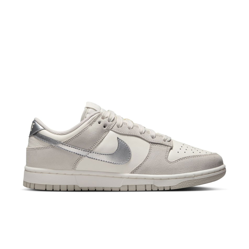 Dunk Low 'Silver Swoosh' Kadın Sneaker Ayakkabı