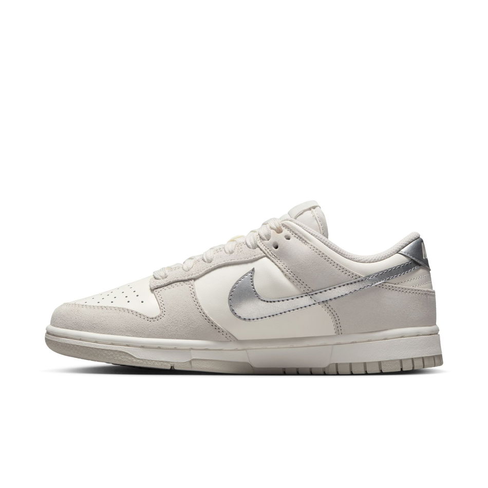Dunk Low 'Silver Swoosh' Kadın Sneaker Ayakkabı