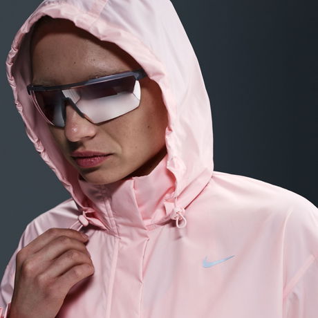 NIKE - Fast Repel Jacket Kadın Ceket (1)