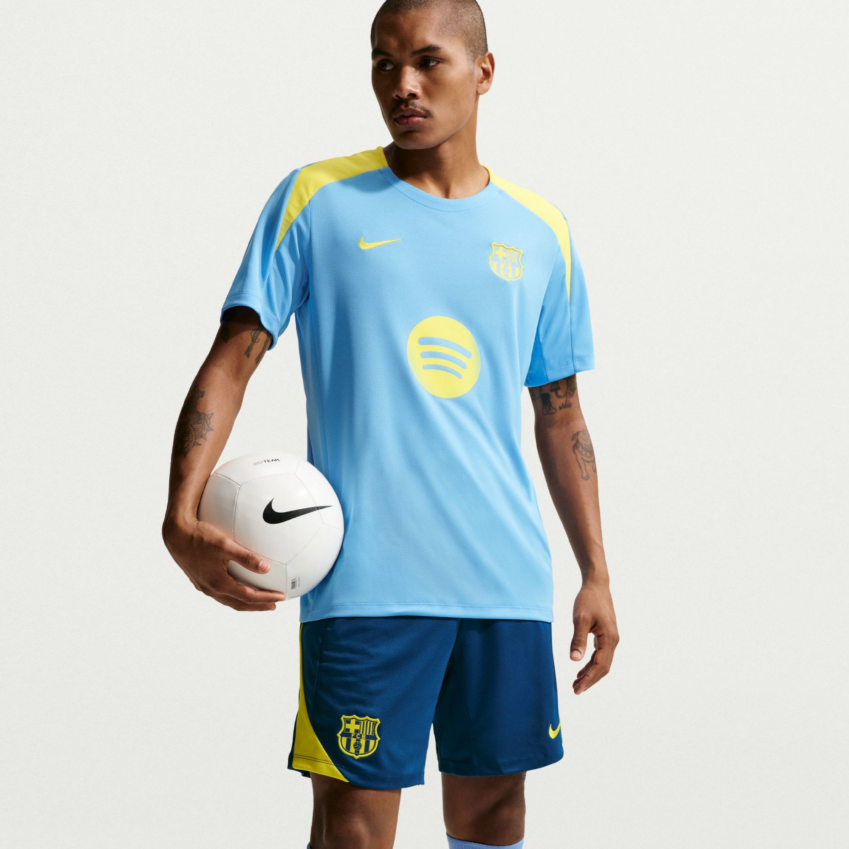 Nike FC Barcelona Dri-FIT Strike Short SE Erkek Mavi Şort FZ1348-431
