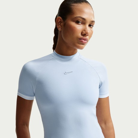 NIKE - Nike Gloss Ss Fitted Top Kadın Mavi Tişört (1)