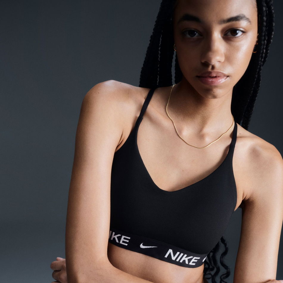Indy Dri-FIT Hafif Destekli Pedli Bra Kadın Siyah Sporcu Sütyeni