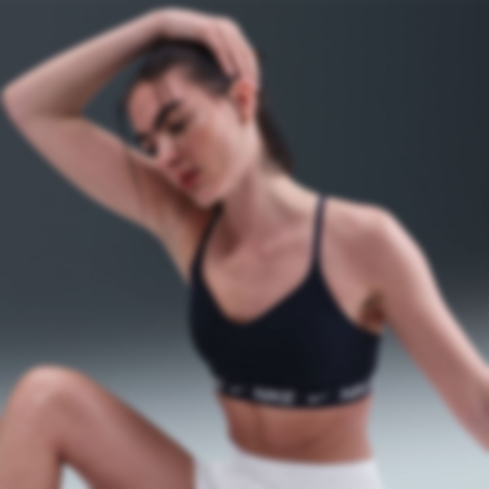 NIKE - Indy Dri-FIT Hafif Destekli Pedli Bra Kadın Sporcu Sütyeni