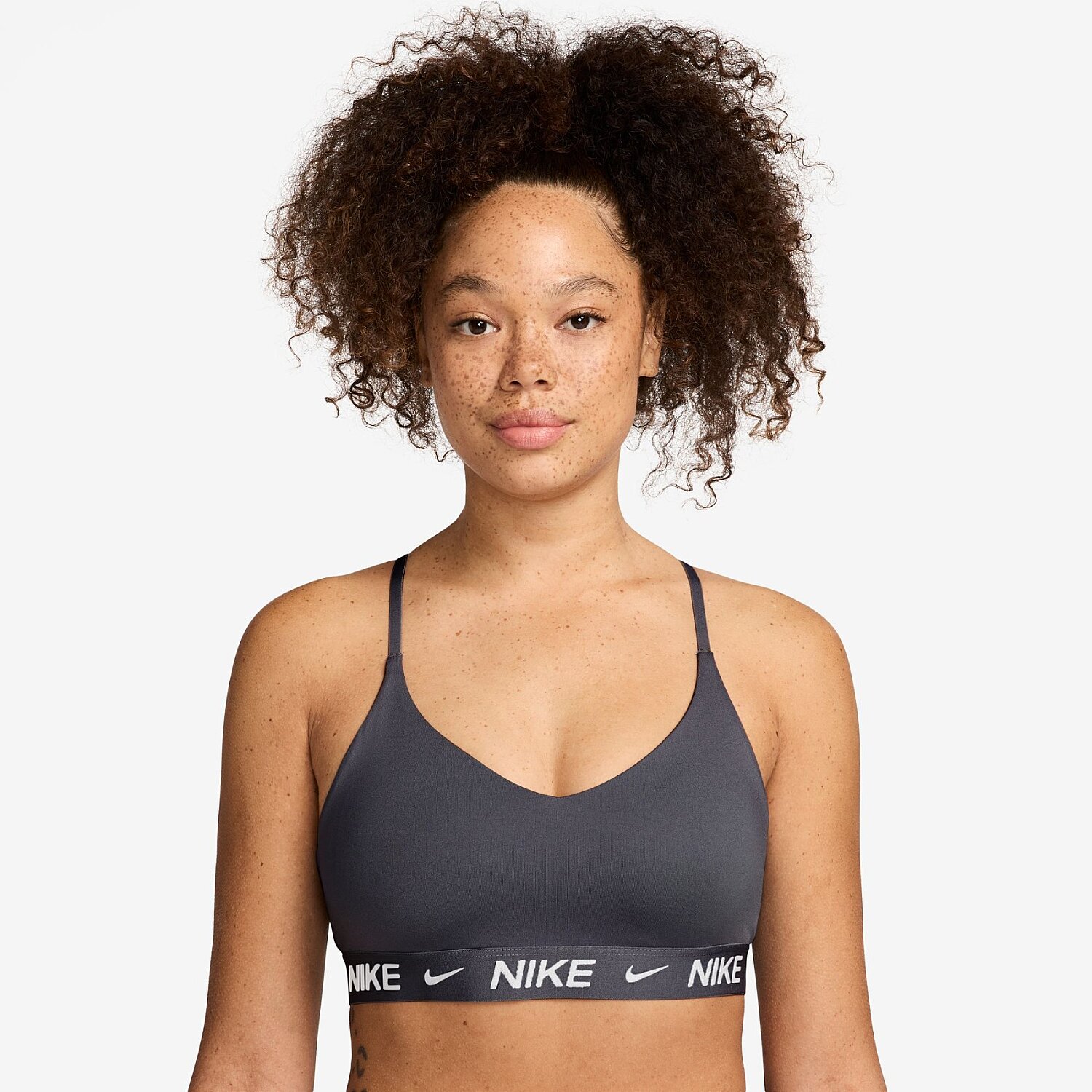 Женский спортивный бра Nike Indy Dri-FIT Light Support Bra Sporcu Sütyeni