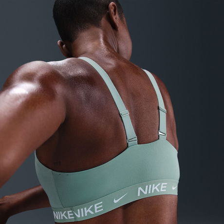 NIKE - Indy Dri-FIT Orta Destekli Pedli Bra Kadın Sporcu Sütyeni (1)