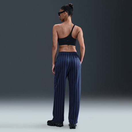 NIKE - Jacquard Stripe Track Pant Kadın Eşofman Altı (1)