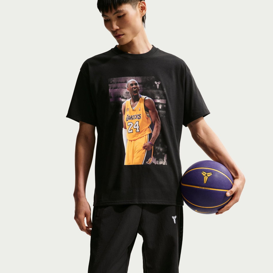 Kobe Dri-FIT Tee Max90 Ss Erkek Siyah Tişört