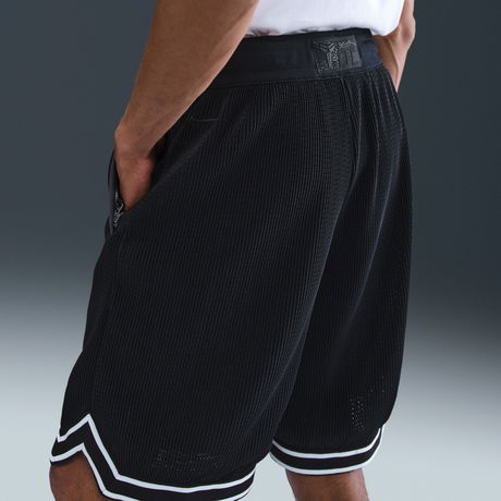 NIKE - Kobe Pleated 10