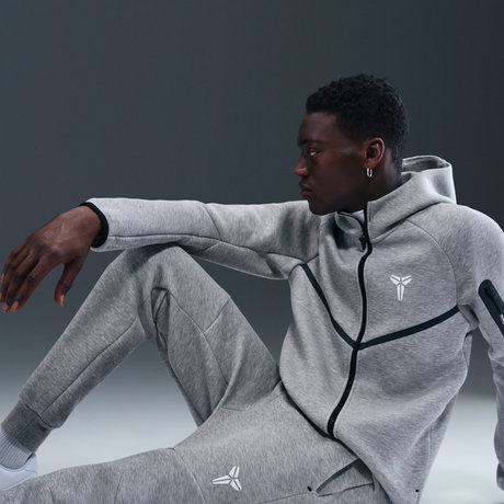 NIKE - Kobe Tech Fleece Jogger Erkek Gri Eşofman Altı